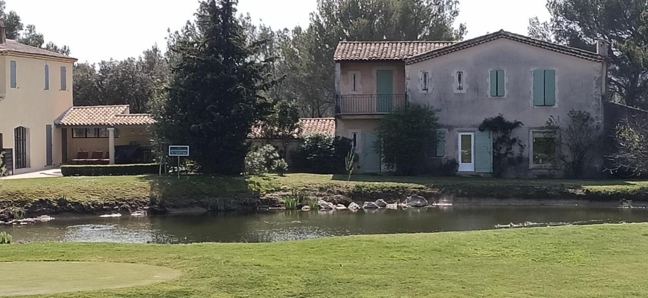 Charmant T2 Climatise Avec Belle Vue , Golf De Pont-Royal Mallemort Bagian luar foto