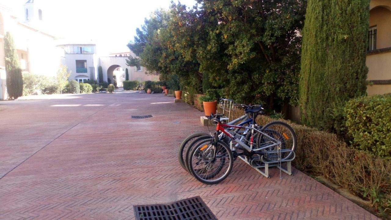 Charmant T2 Climatise Avec Belle Vue , Golf De Pont-Royal Mallemort Bagian luar foto
